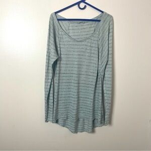 Athleta Oversized Long Sleeve Shirt Thumb Holes High/Low Hem Striped Size Small